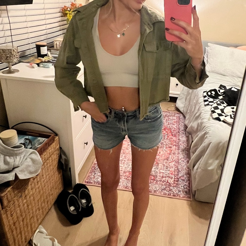 cropped jacket - Picture 2 of 3